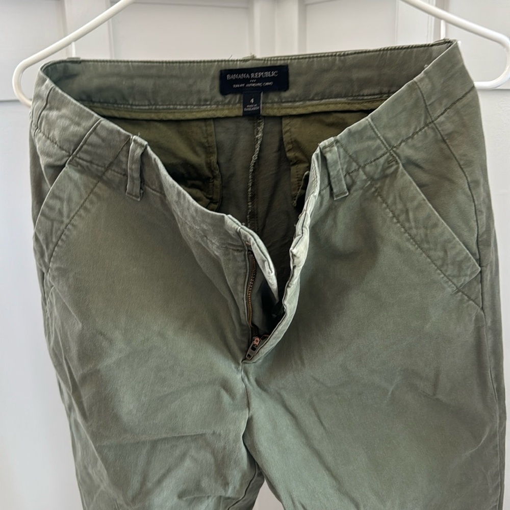 Banana republic slim fit authentic chino, color green